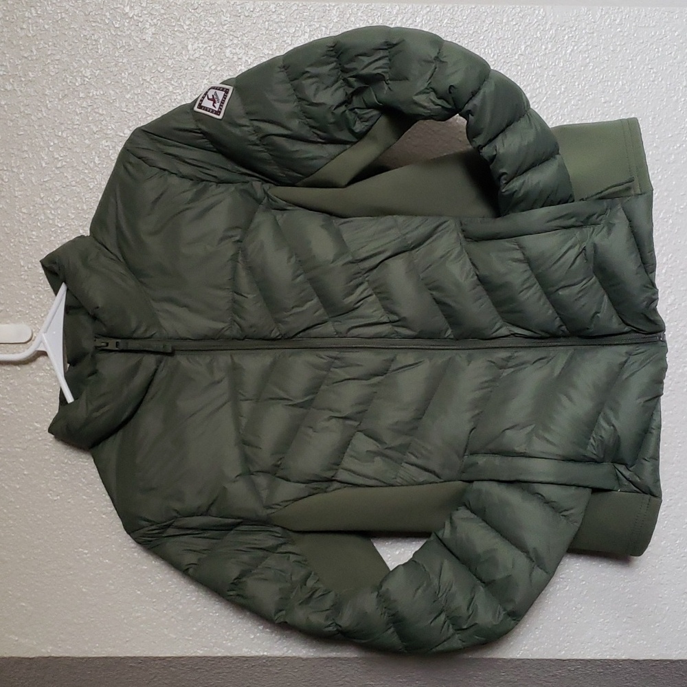 Hollister women's green mock-neck puffer jacket size medium